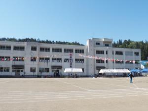 横田小学校