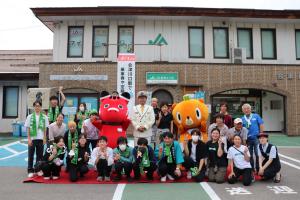 川口駅前集合写真